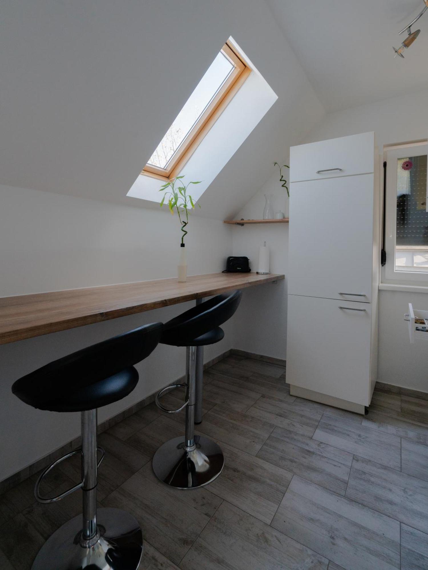 Domus Optima - Cozy Retreat In Apartamento Viena
