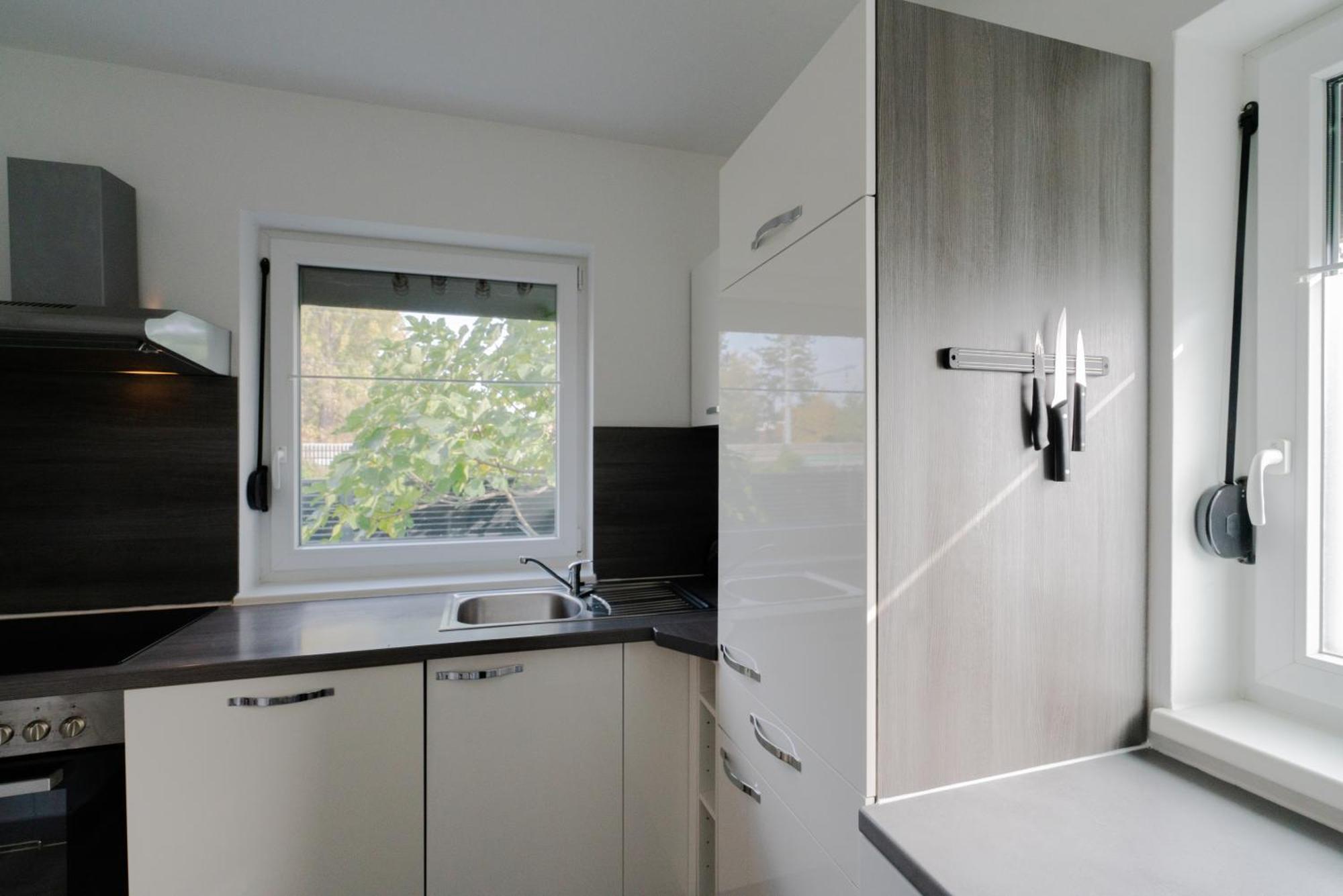 Domus Optima - Cozy Retreat In Apartamento Viena